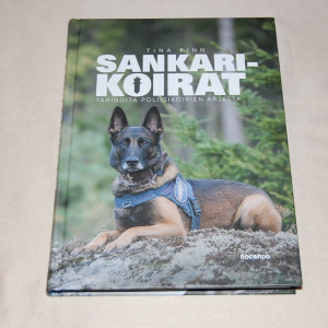 Tina Finn Sankarikoirat